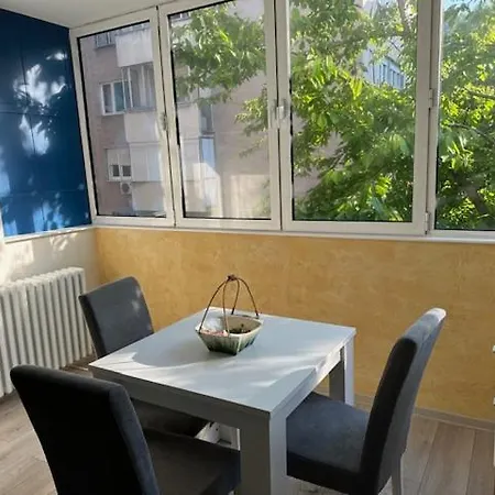 Modern One Bedroom In The Center Of Belgrade