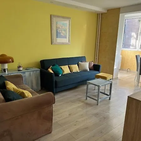 Modern One Bedroom In The Center Of