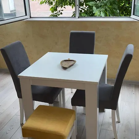 Apartment Modern One Bedroom In The Center Of
